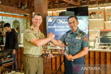 TNI Kenalkan Produk Industri Pertahanan RI ke Atase Pertahanan Asing