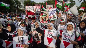 Aksi Hari Solidaritas Palestina Internasional Depan Kedubes AS