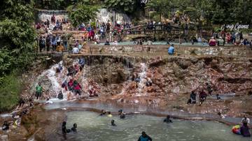 Enjoy Waterfall and Hot Springs at West Java's Cipanas Waterfall