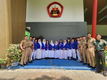 Cadets of Indonesian Military Visit Bangkok for Diplomacy