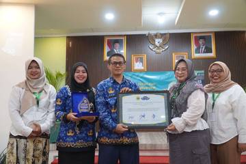 UNJ Trains Students of SMKN 33