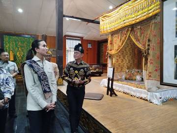 Tourism Minister Observes Destinations for School Holiday Season