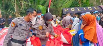 Forum Politisi Muda Indonesia dan Masyarakat Kalirejo Mendeklarasikan Terwujudnya Pilkada Aman dan Damai