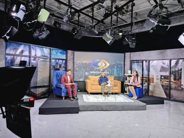 Mahasiswa STMM Semester V Laksanakan Praktik Talkshow TV