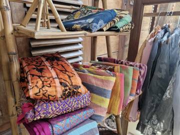 Aneka Koleksi Kain dan Kebaya dari Kudil Tapi Aku Suka