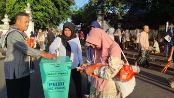 Cuaca Cerah Alun-Alun Selatan Sambut Ribuan Umat Muslim