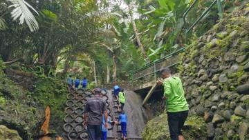 Keseruan Siswa SDN Ungaran 1 Belajar Luar Kelas 