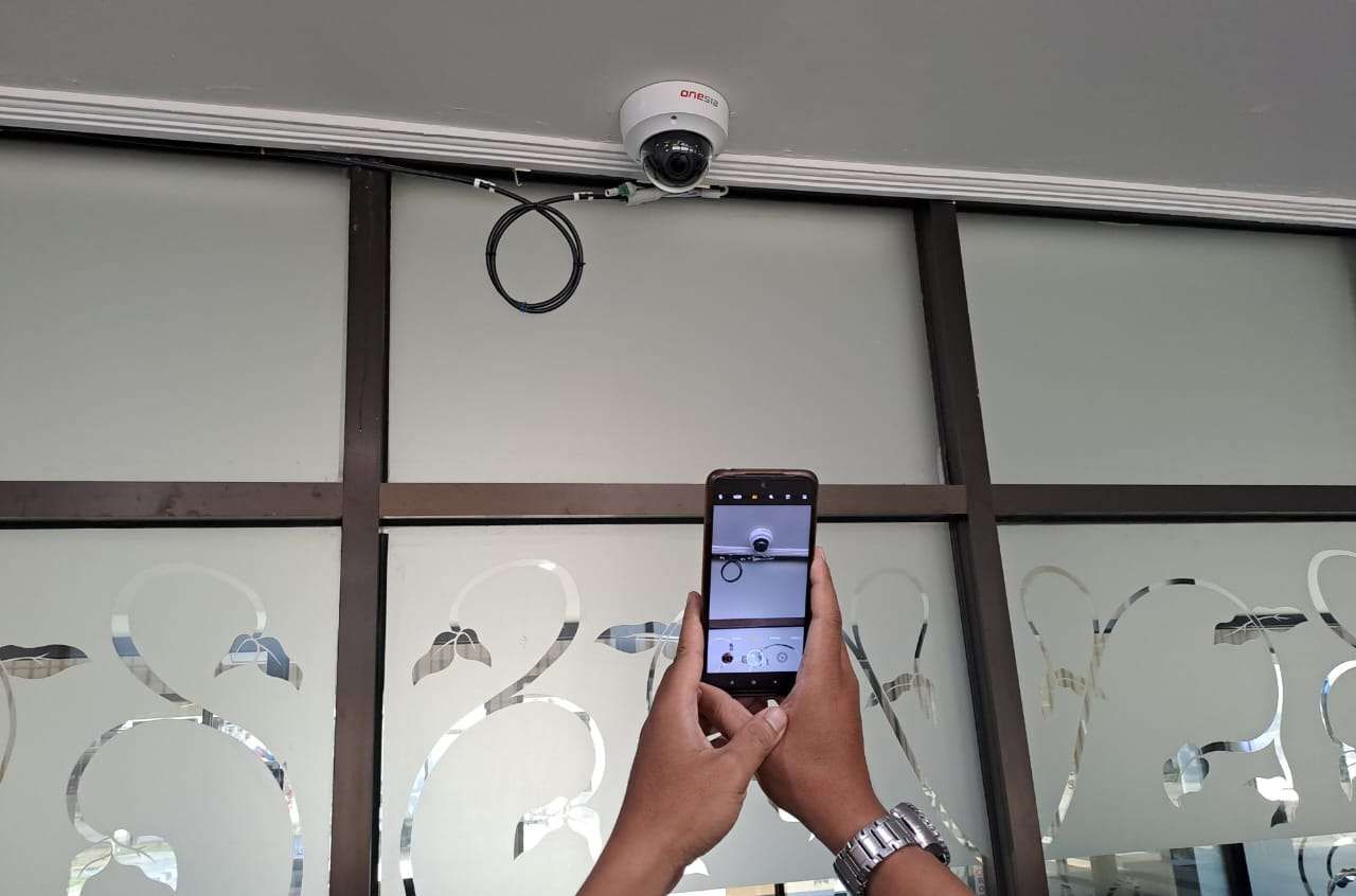 Cara Mendeteksi Kamera CCTV Tersembunyi: Panduan Lengkap Efektif