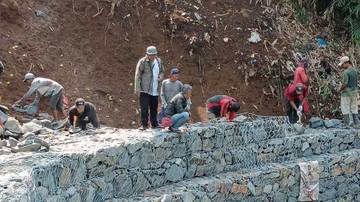 Proyek Bronjong Tidak Mengganggu Sumber Mata Air kampung Caringin 1