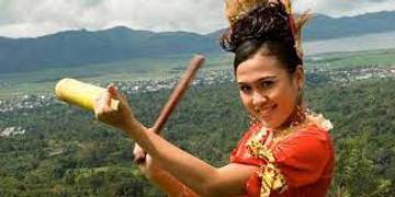  Tetengkoren Alat Musik Bambu  Asal Sulawesi Utara 
