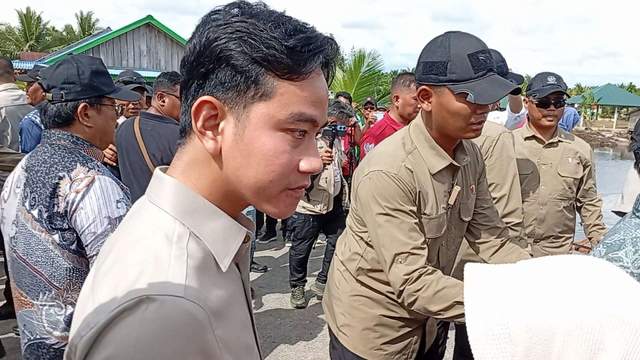 Wapres Gibran Tinjau Dampak Banjir di Aceh Singkil