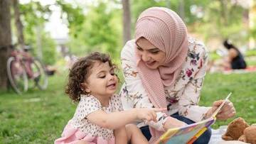 Parenting Tiger Mom dan Elephant Mom, ini Perbedaannya