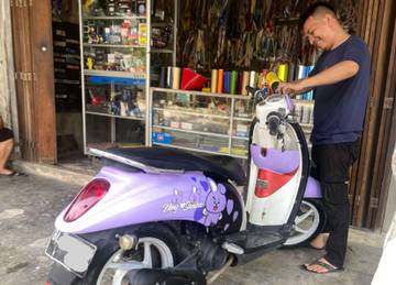 Tips Merawat Stiker di Body Kendaraan Bermotor