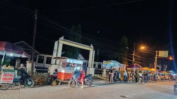 Sensasi Berburu Kuliner Malam hari di Singkil