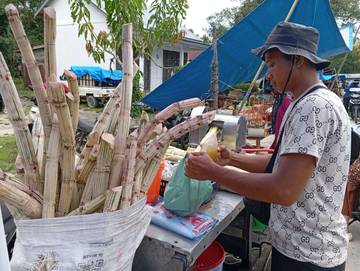 Air Tebu, jadi Minuman Favorit saat Berbuka