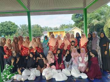 DWP Kemenag Subulussalam Berbagi Takjil ke Panti Asuhan
