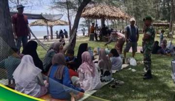 TNI di Singkil Bantu Kemanan di Objek Wisata 