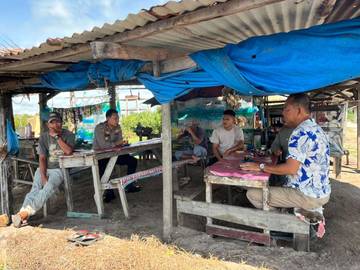 Kapolres Aceh Singkil Sambangi Warkop Tampung Keluhan Warga