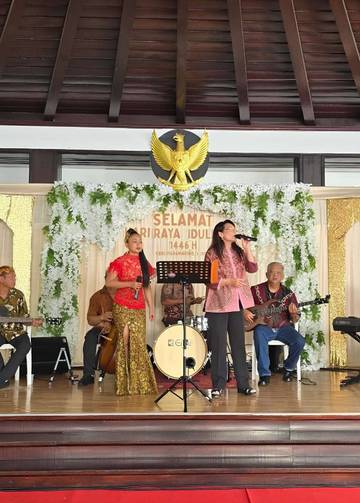 Musik Keroncong dan Opor Ayam Meriahkan Halal Bihalal WNI Suriname