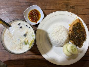 Ayam Geprek Hits Rasa Kekinian di Ambon Boleh Dicoba