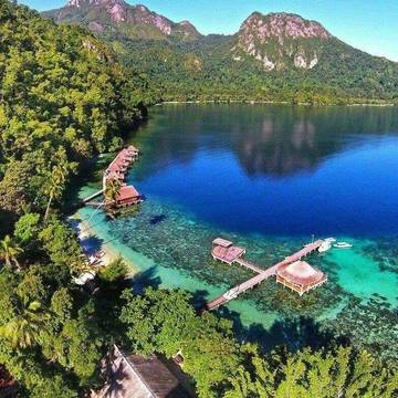 Transformasi Gaya Hidup Wisatawan Indonesia di Era Industri 5.0