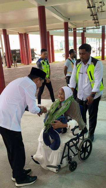Bandara Pattimura Ambon Sambut Kepulangan Jamaah Haji Maluku 