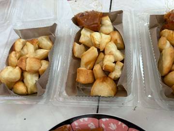 Jualan Gorengan Jadi UMKM Menjanjikan di Kota Ambon