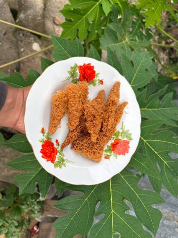 Kue Karas, Bukti Akulturasi Kuliner di Pesisir Seram
