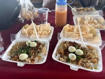 Bubur Latanza, Kuliner Yang Wajib Dicoba
