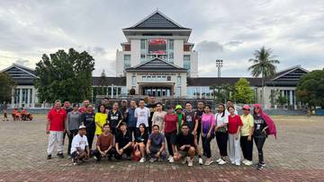 ‎Karyawan Swiss-Belhotel dan Zest Ambon Gelar Jalan Sehat