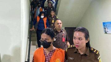 Ajukan Pembelaan, Lona Parinussa Minta Bebas