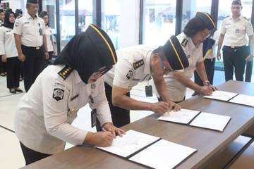 ​Kanwil Ditjenpas Maluku Tandatangani Komitmen Bersama Tahun 2026