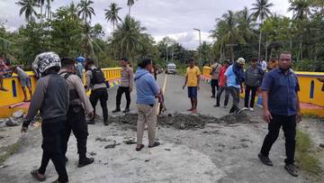    Jalan Trans Seram Kembali Normal Usai Dipalang Warga