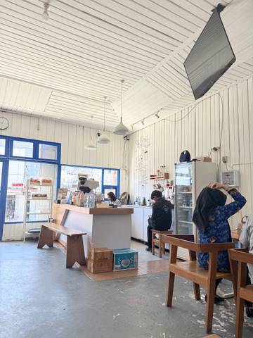 Nindhito Cafe, Favorit Waktu Makan Siang