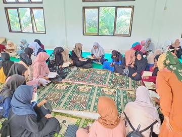 Pesantren Ramadan MAN Alor Perkuat Karakter Islami