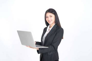 Perempuan Dituntut Zaman Seimbang Antara Karir dan Keluarga