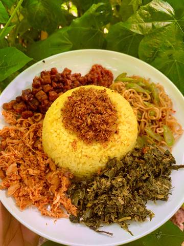 Nasi Kuning Rumahan: Dari Iseng Berujung Cuan
