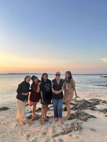 Keajaiban Sunset di Pantai Tablolong, Pengalaman Tak Terlupakan