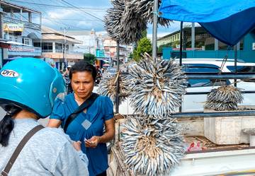 IRT asal  Belu Menjual Ikan Asin Puluhan Tahun