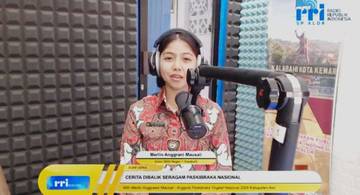 Bangga Kenakan Seragam Putih Paskibraka di Istana Negara