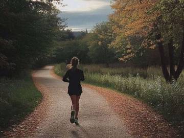 Tips Lari Sehat ala Pelari Half Marathon
