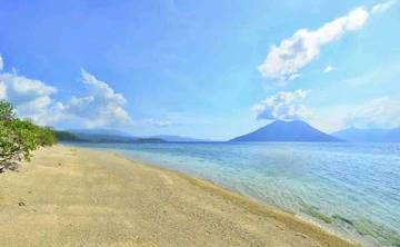 Akhir Pekan, Pantai Sebanjar Ramai Dikunjungi Keluarga Wisata