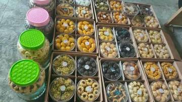 Penjual Kue Kering Di Atambua Kebanjiran Pesanan