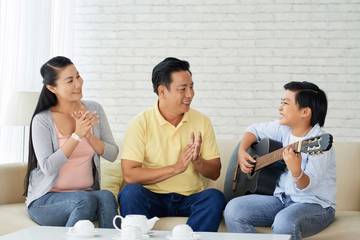 Komunikasi Efektif Dalam Negosiasi Peran