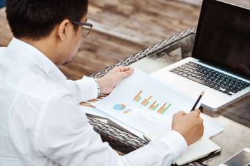 Ironi Data Statistik dan Realita Pendapatan