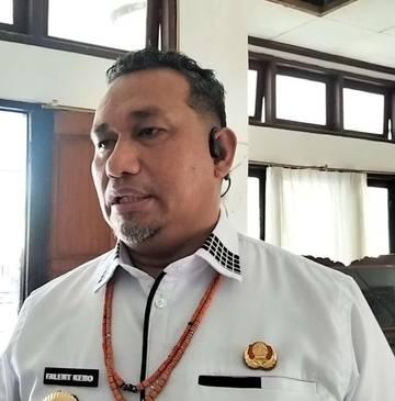 Membuat Pernyataan Kontroversial Kadis P2KB Dinonjobkan Bupati Falent 
