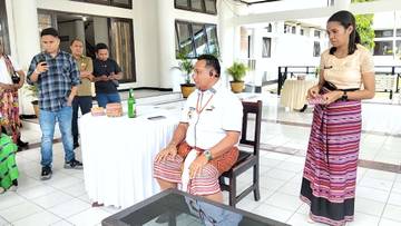 Menambang Tanpa Izin Masyarakat Haulasi Bertemu Bupati TTU 