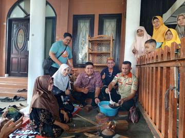 Ghufran Zainal Abidin Meriahkan Kenduri Apam 