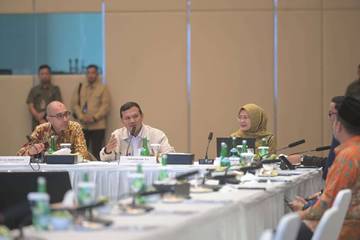 Wakil Gubernur Rapat Bersama Komisi VI DPR RI