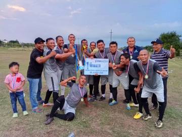 Pemko FC Juara Turnamen Sepak Bola U-43